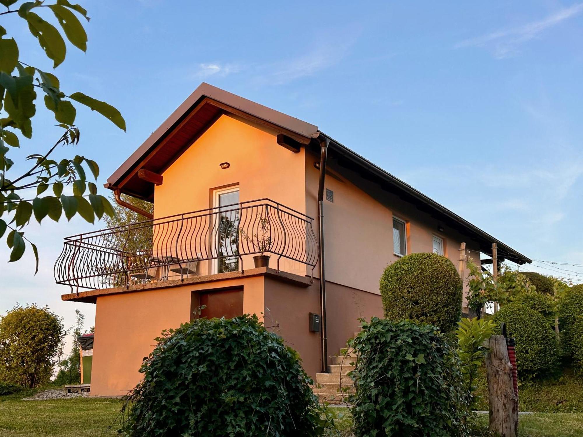 Holiday House Tomajna Podlehnik Ngoại thất bức ảnh